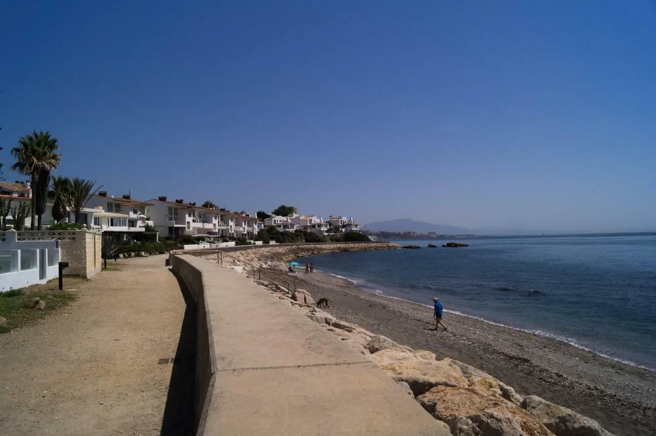 Beach-Front Bahia Dorada Estepona Holiday home