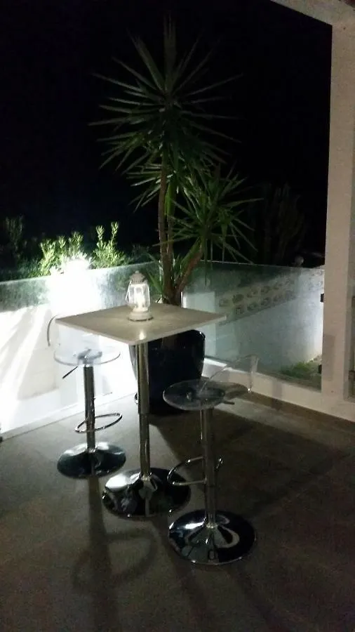 Beach-Front Bahia Dorada Estepona Holiday home